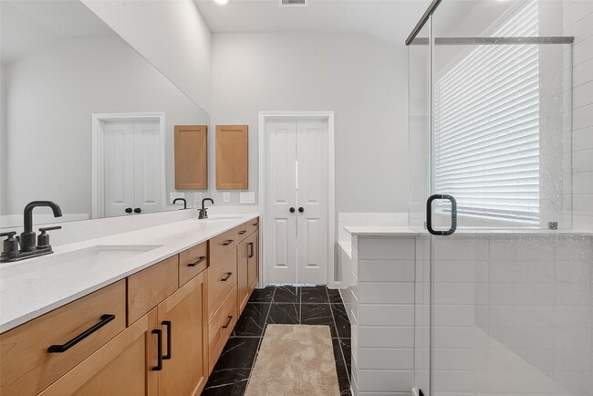 Building Photo - 27306 Ky Cv Ct