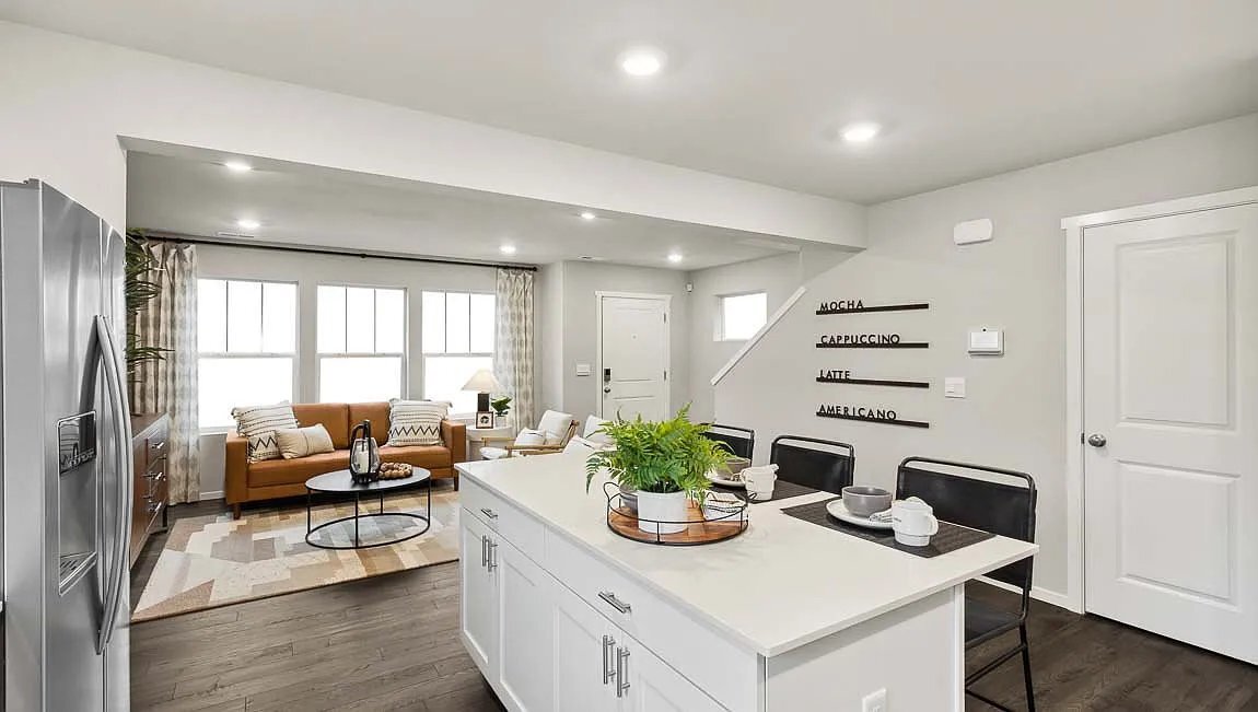 Building Photo - 2216 Trailside Dr NE