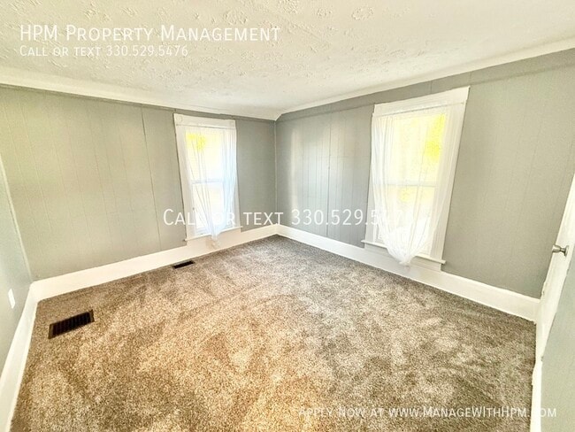 Building Photo - 412 Brown Ave NW