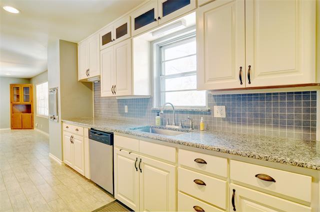 Building Photo - 3121 Covert Ave