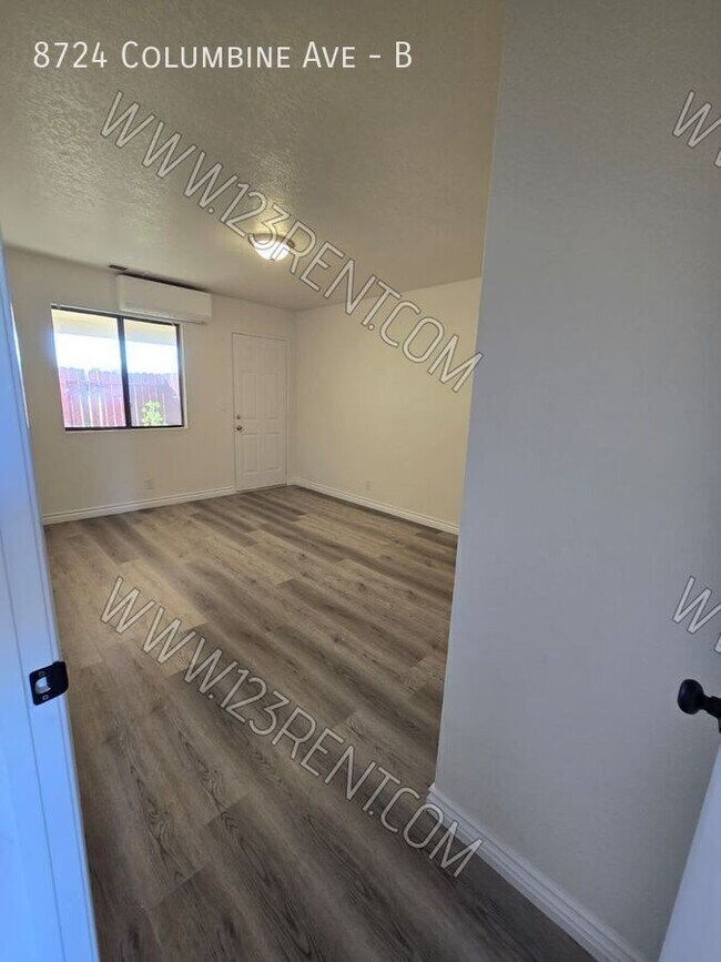 Building Photo - 8724 Columbine Ave