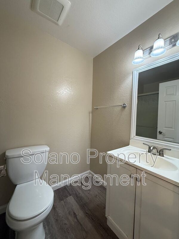 Building Photo - 905 Pintail Dr