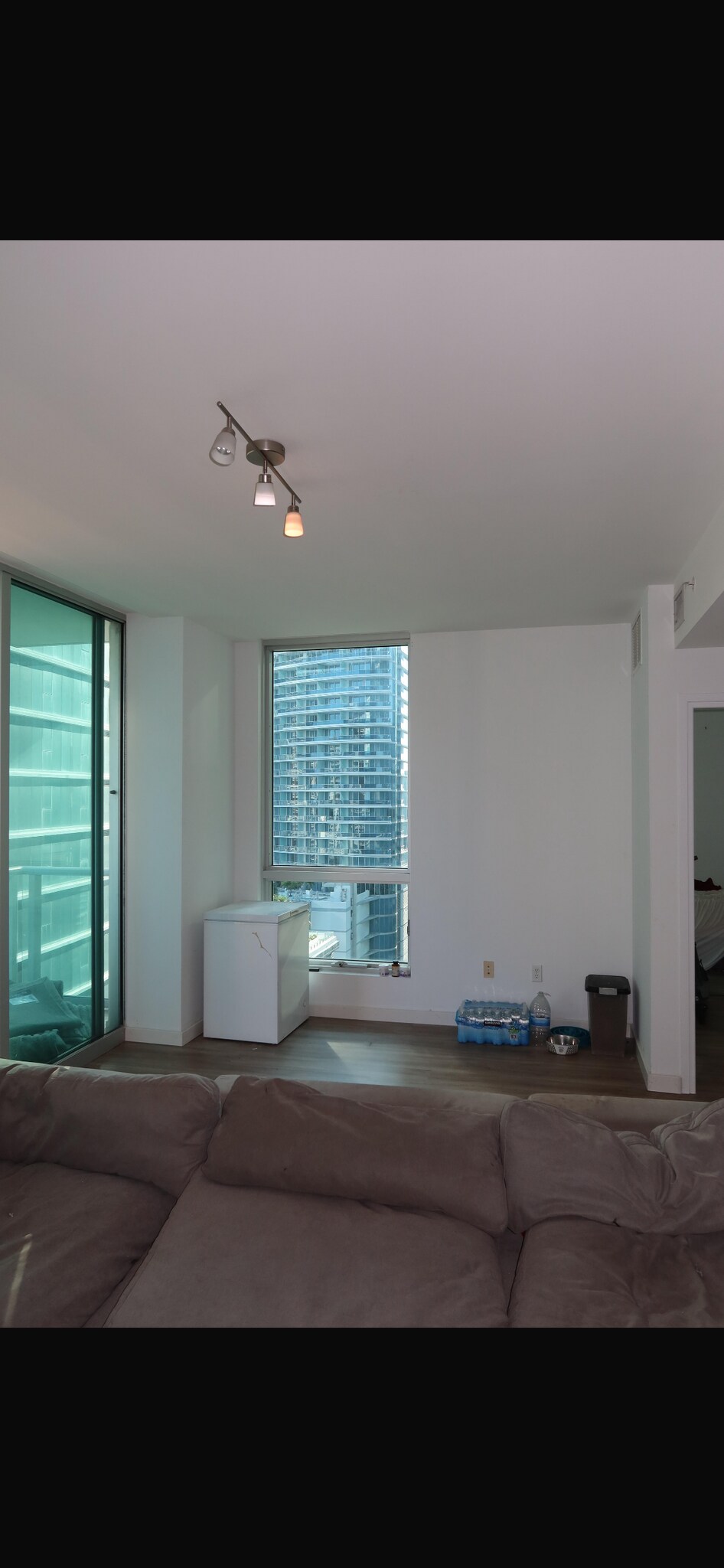 Building Photo - 300 S Biscayne Blvd