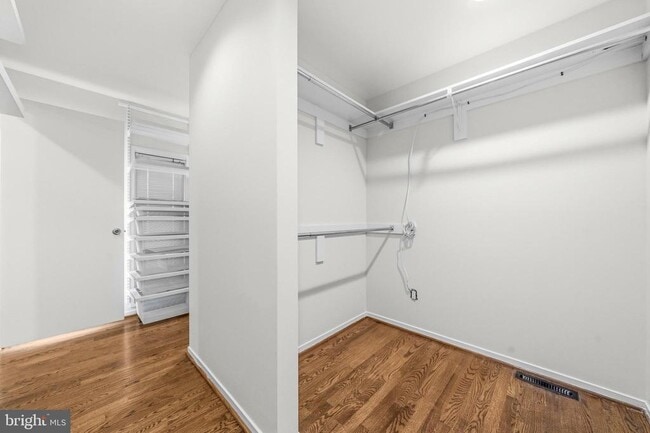 Building Photo - 9416 Holbrook Ln