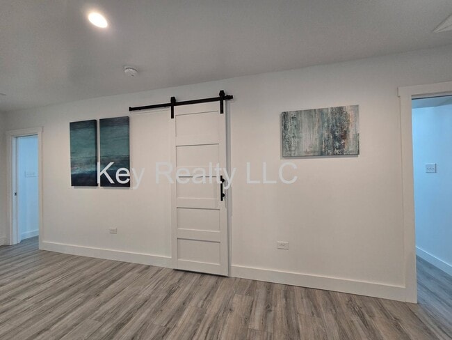 Building Photo - 2608 Horseshoe Dr