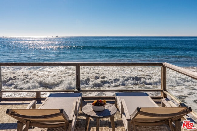 Building Photo - 42602 Pacific Coast Hwy