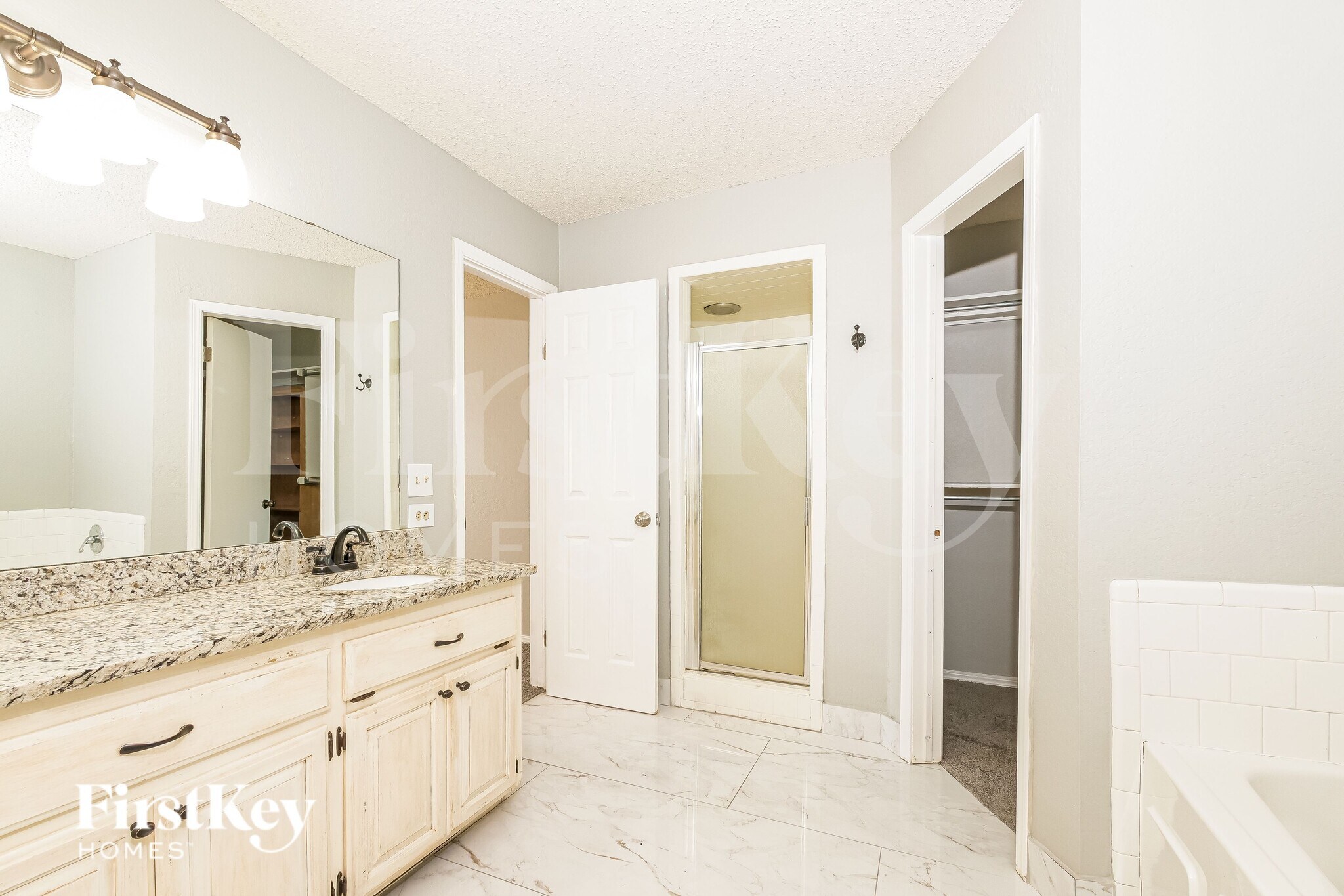 Building Photo - 1912 Dena Dr