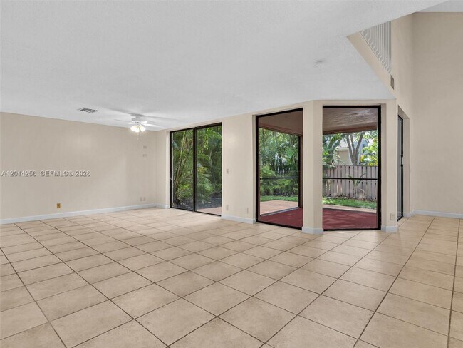 Building Photo - 10731 NW 16th Ct