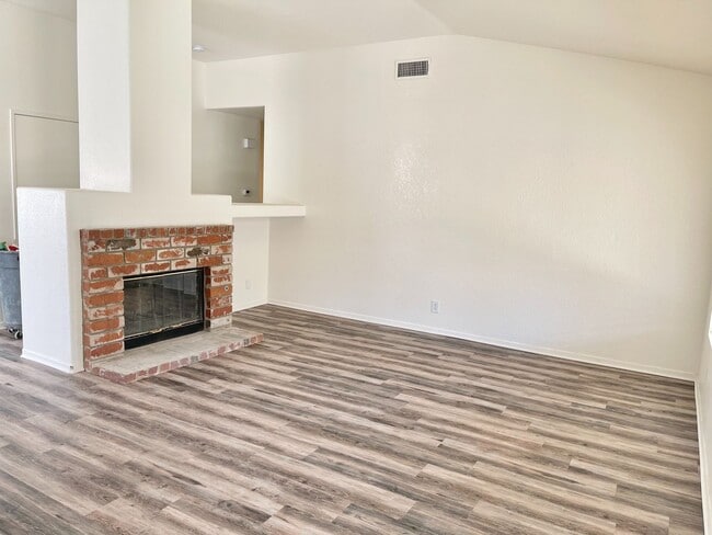 Building Photo - Rosamond 4/2 COMING SOON!