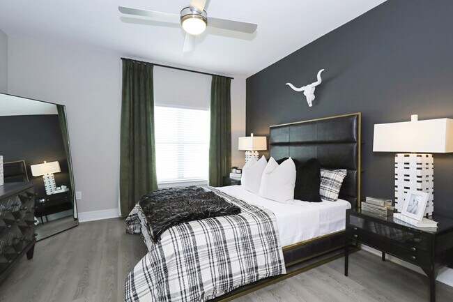 Building Photo - Modern Living in Spring – Just Minutes fro...