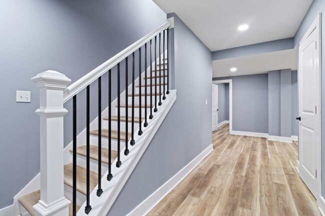 Building Photo - Stunning Fully Renovated Home in the Heart of Historic Oakland City