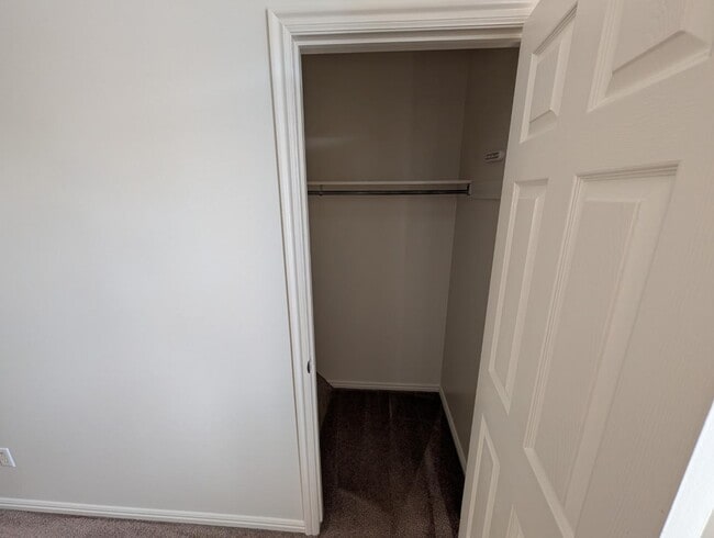 Building Photo - 164 W 200 S