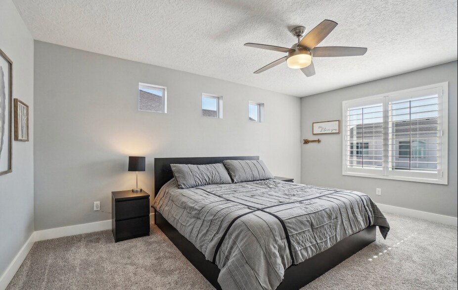 Building Photo - 14317 S Ashvale Dr