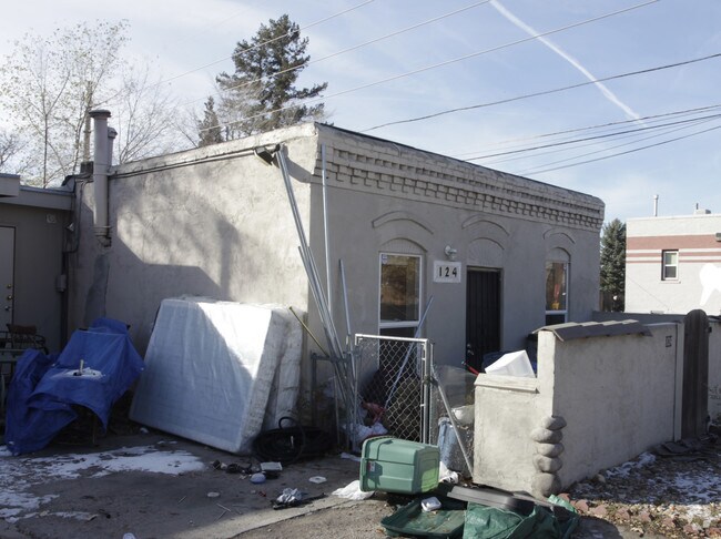 Building Photo - 124-126 E Evans Ave