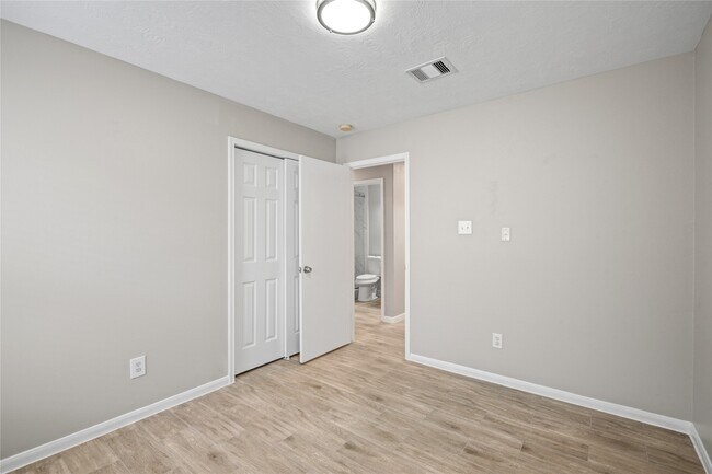 Building Photo - 10818 Elgar Ln