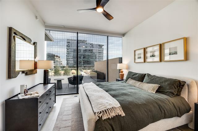 Building Photo - 8119 Douglas Ave