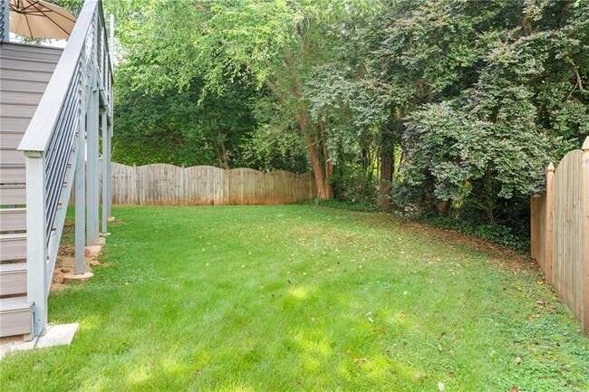 Building Photo - 4567 Madison Pl Ln E