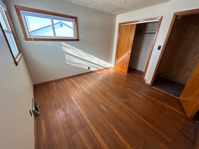 Building Photo - 130 Walnut St