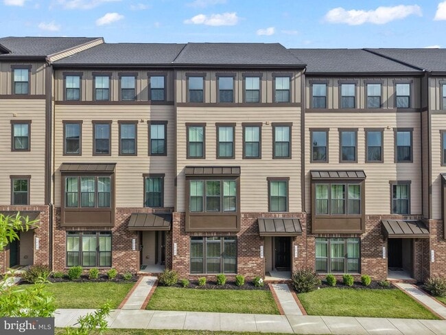 Building Photo - 1733 Dunnington Pl