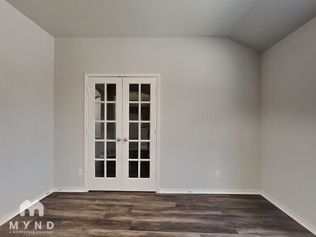 Building Photo - 3905 Chippewa Ct