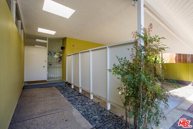 Building Photo - 7561 Lolina Ln