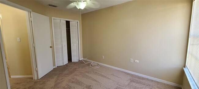 Building Photo - 2411 Berkshire Ct