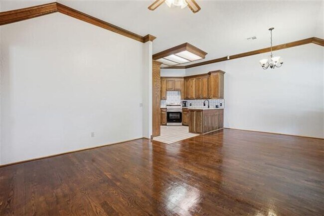 Building Photo - Beautiful 4 Bedroom Home with Pool – Available Now!