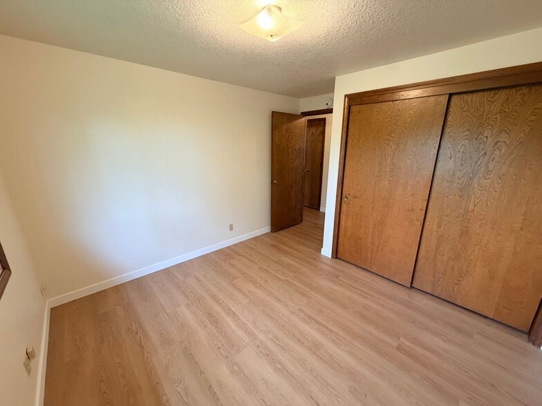 Building Photo - 4389 Imperial Dr