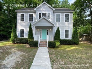 Building Photo - 104 Townsend Ln