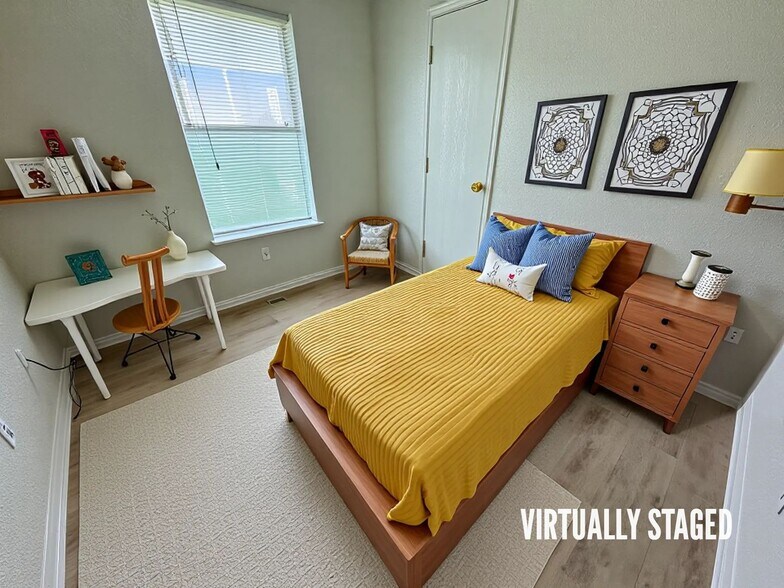 Building Photo - 2705 Alma Dr