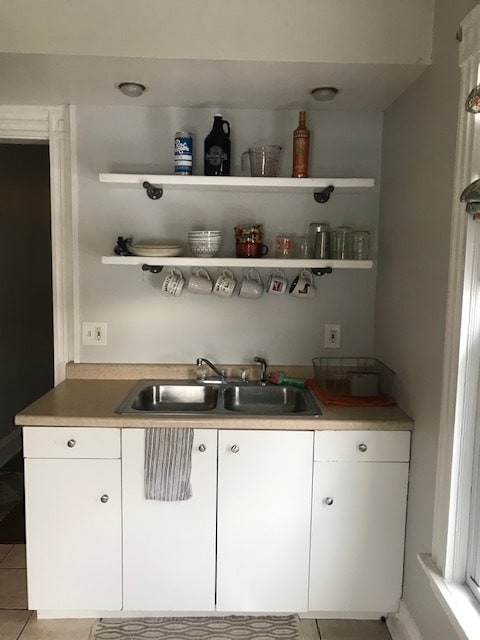 Building Photo - 91 S Washington, Up