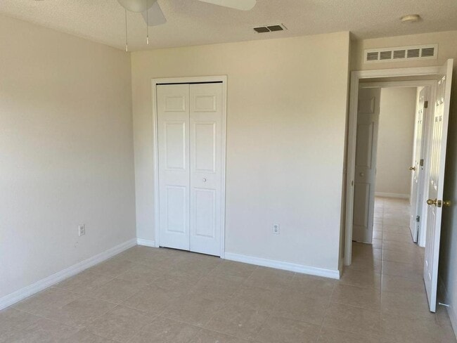 Building Photo - 217 Chadworth Dr