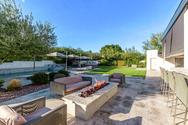 Building Photo - 6636 N 48th St