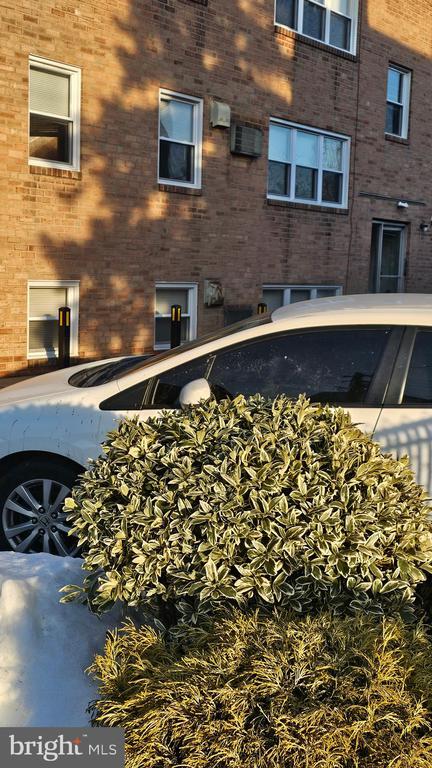 Building Photo - 6007 Bingham St