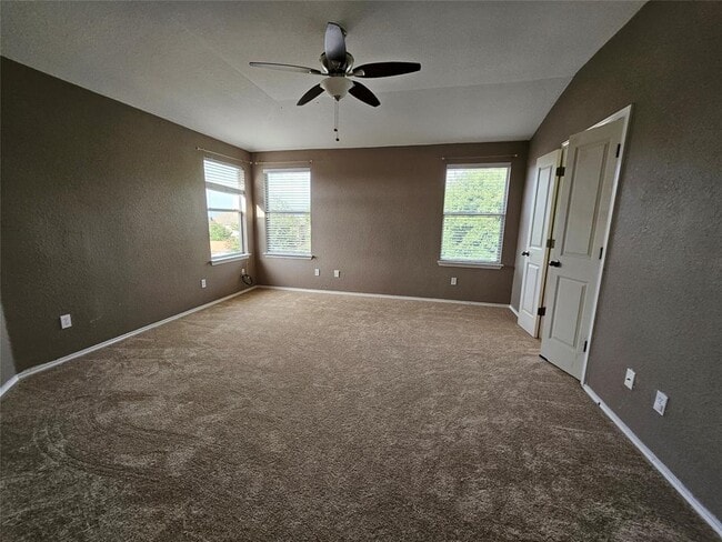 Building Photo - 11109 Persimmon Gap Dr
