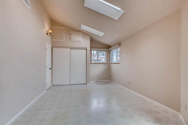 Building Photo - **** INCREDIBLE VIEWS 3 BED 2 BATH HOME! B...