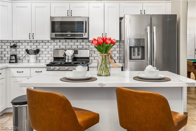 Building Photo - 5235 Zebra Ct