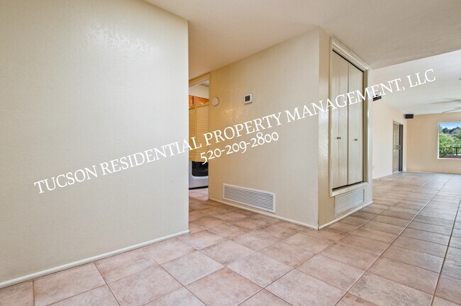 Building Photo - 5084 N Camino Del Lazo