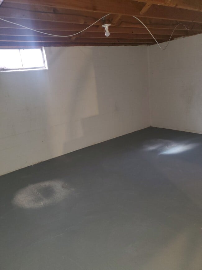 Basement - 20 Eastgate Ave