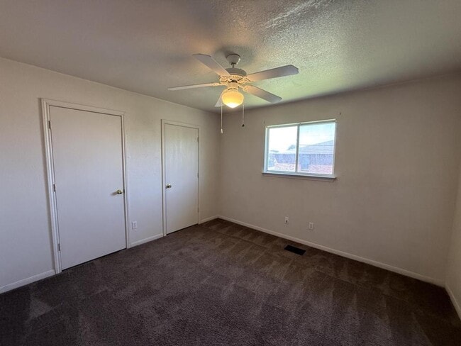 Building Photo - 2811 Cantabrian Dr