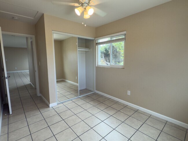 Building Photo - Casa Millar | Spacious Homes for Comfortab...