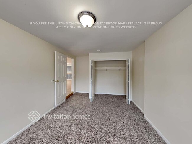 Building Photo - 334 E Center St