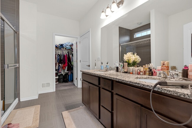 Building Photo - 61 Pacific Ave