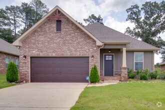 Building Photo - Immaculate 4 bedroom home in Madison City ...