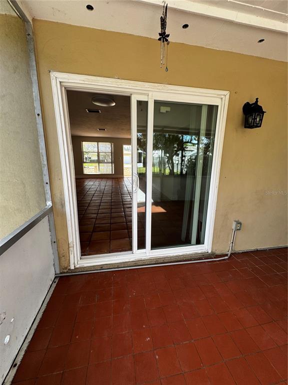 Building Photo - 701 N 72nd Terrace