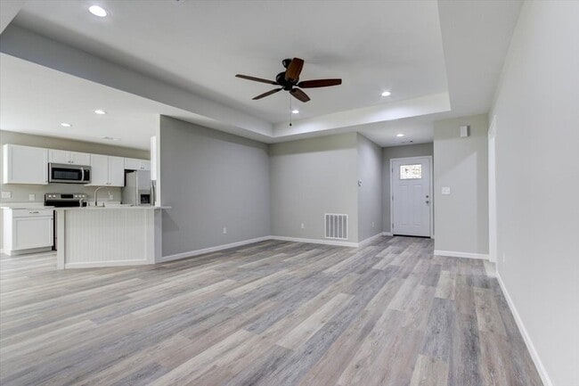Building Photo - 205 Elysian Hills Dr