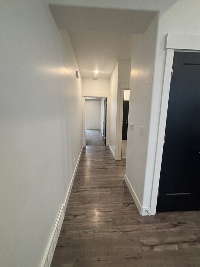 Building Photo - 6153 W Poplar View Dr