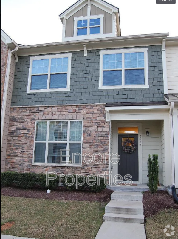 Building Photo - 1319 Lakestone Village Ln