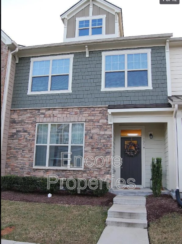 Building Photo - 1319 Lakestone Village Ln