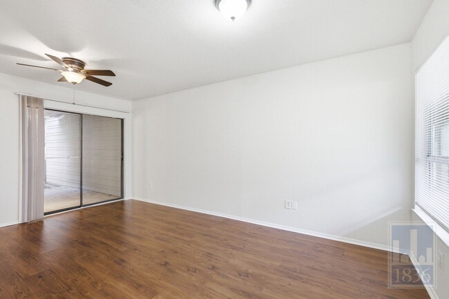 Building Photo - 1514 Parker Ln